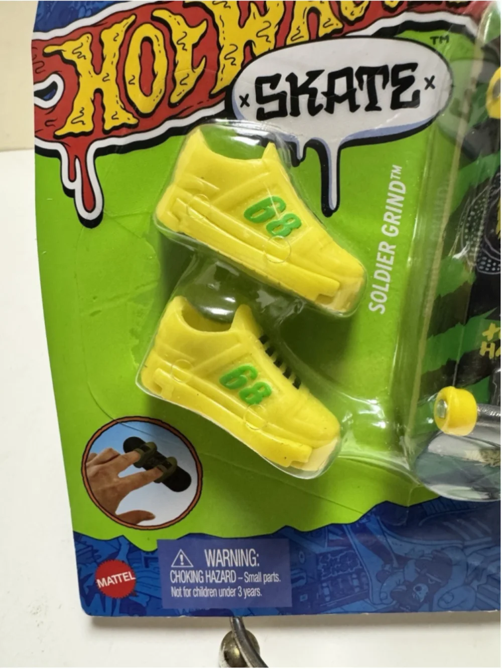 Hot Wheels Skate Tony Hawk Soldier Grind Mini Skateboard 2/8 Yellow Finger Shoes
